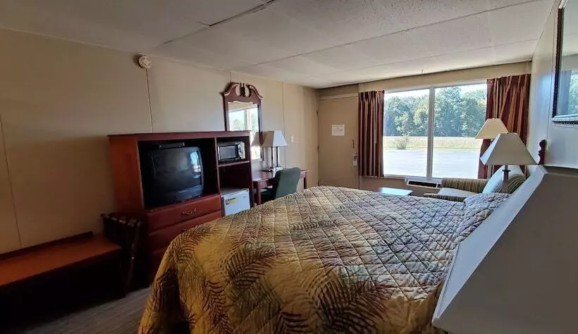 Retkeilymaja Economy Inn