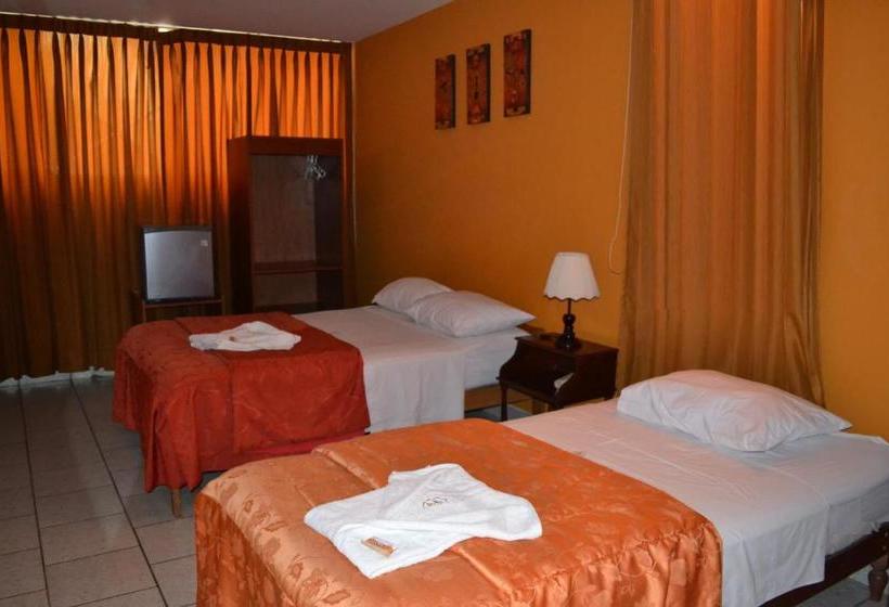 호스텔 Hostal Bona Nit