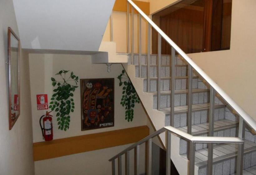 호스텔 Hostal Bona Nit