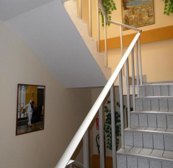 호스텔 Hostal Bona Nit