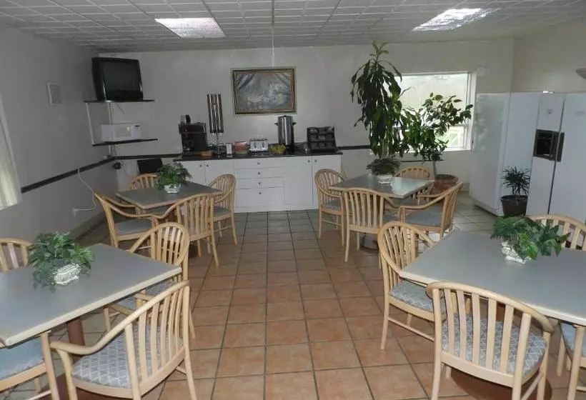 L'auberge De L'aeroport Inn