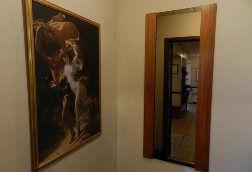 فندق صغير L'auberge De L'aeroport Inn