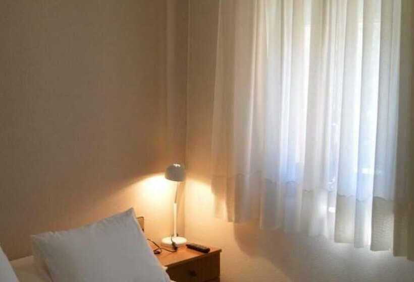 פנסיון Fonda Ca La Paula