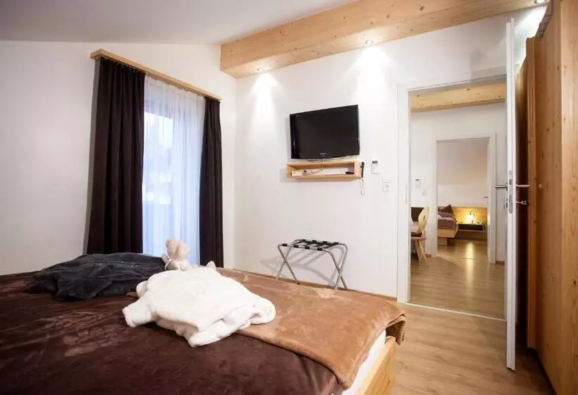 Majatalo Gästehaus Waldrand Garni