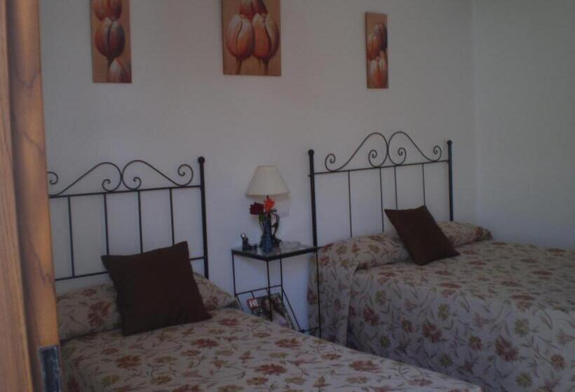 פנסיון Hostal El Canario