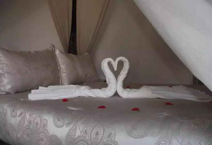 Majatalo Hostal El Canario