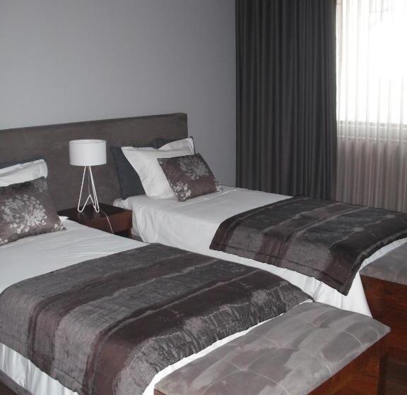 پانسیون Muralha De Caminha