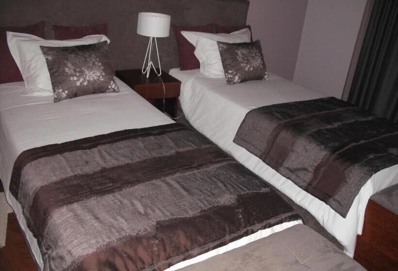 پانسیون Muralha De Caminha