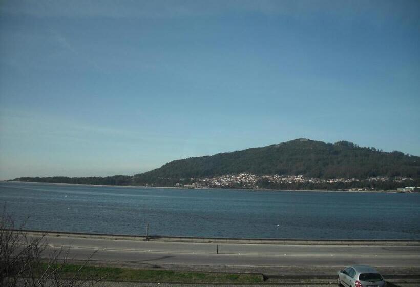 پانسیون Muralha De Caminha