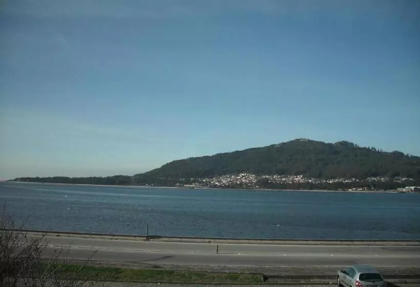 پانسیون Muralha De Caminha
