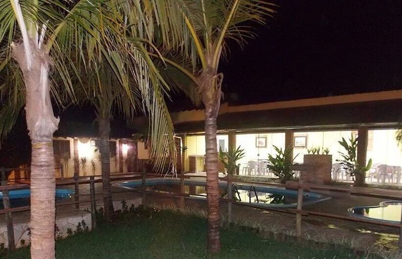 پانسیون Pousada Aldeia Das Flores