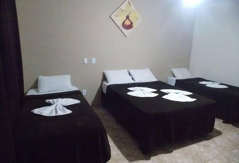 پانسیون Pousada Aldeia Das Flores