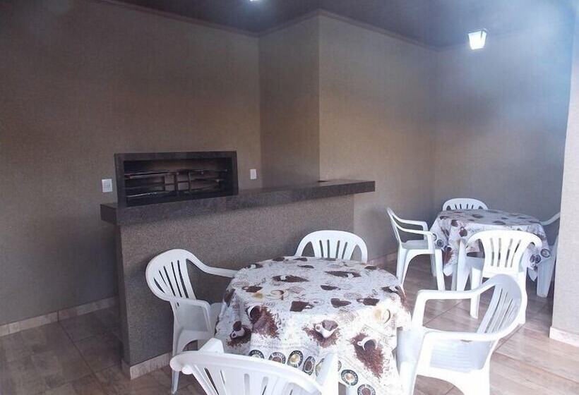 پانسیون Pousada Aldeia Das Flores