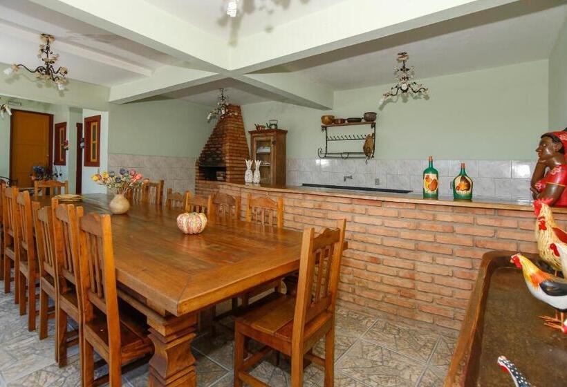 پانسیون Pousada Neuza Barbosa