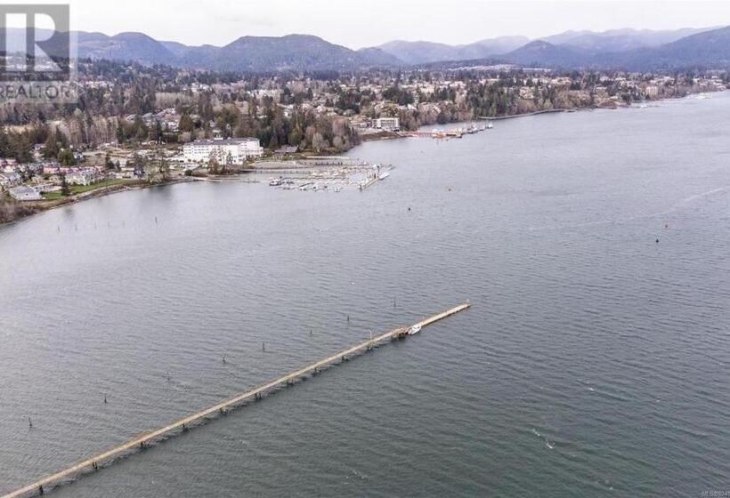 Pansiyon Salty Towers Ocean Front Cottages