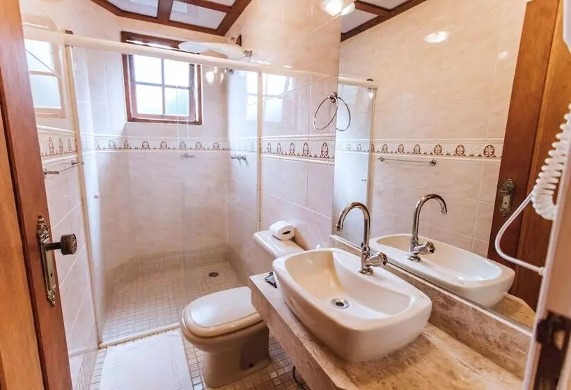 پانسیون Velinn Pousada Villa Caiçara