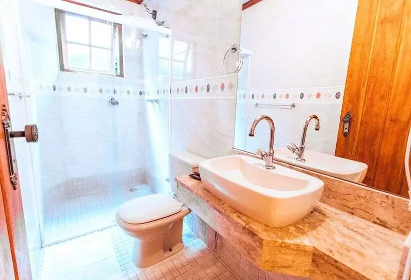 پانسیون Velinn Pousada Villa Caiçara