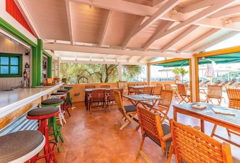 Enetiko Resort