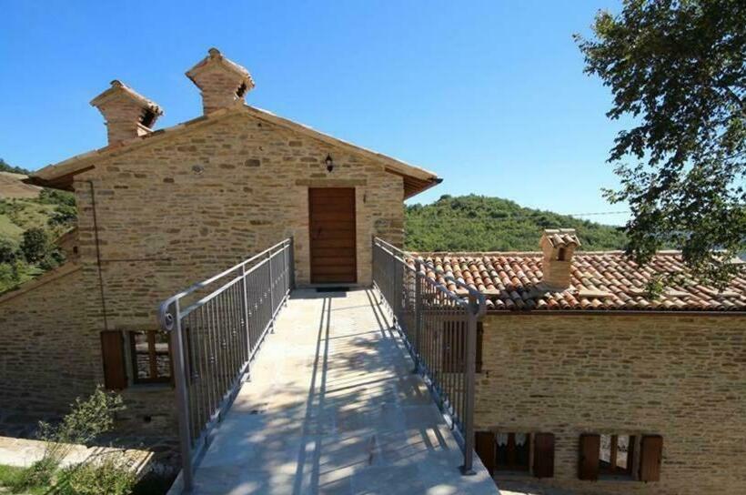호텔 Agriturismo Il Casale Del Barone
