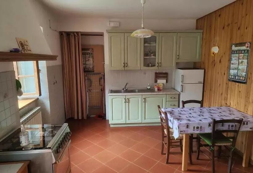 Hotelli Agriturismo Podere Fiume