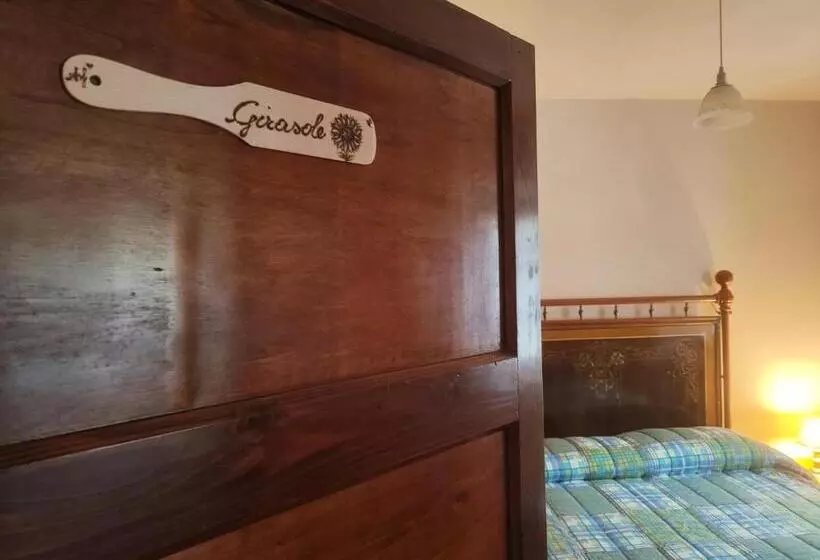 Hotelli Agriturismo Podere Fiume