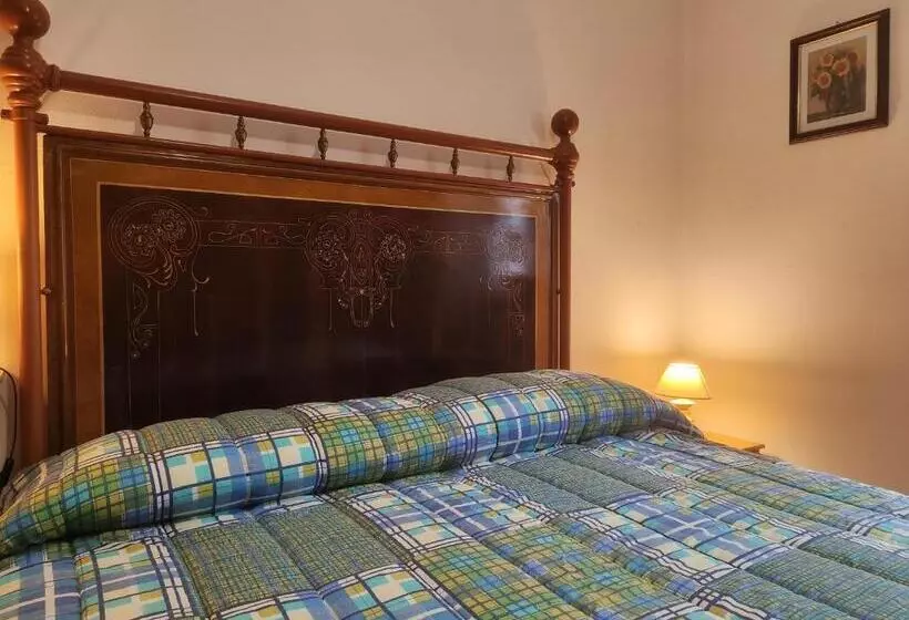 Hotelli Agriturismo Podere Fiume