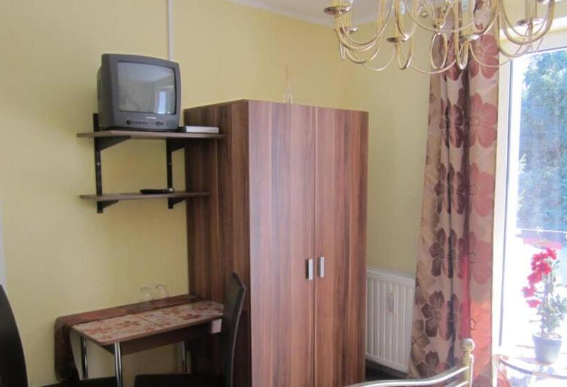 Пансион Am Rasthof Dresdner Tor