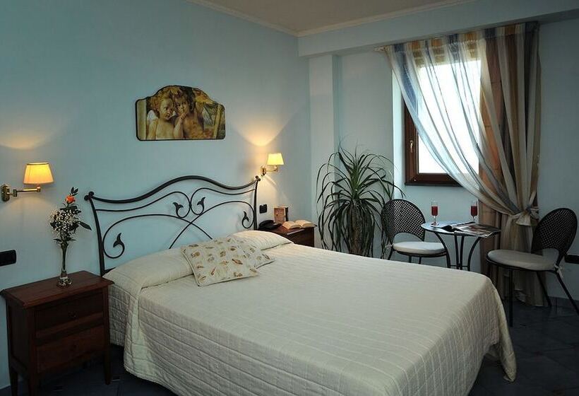 פנסיון E Poi....ravello