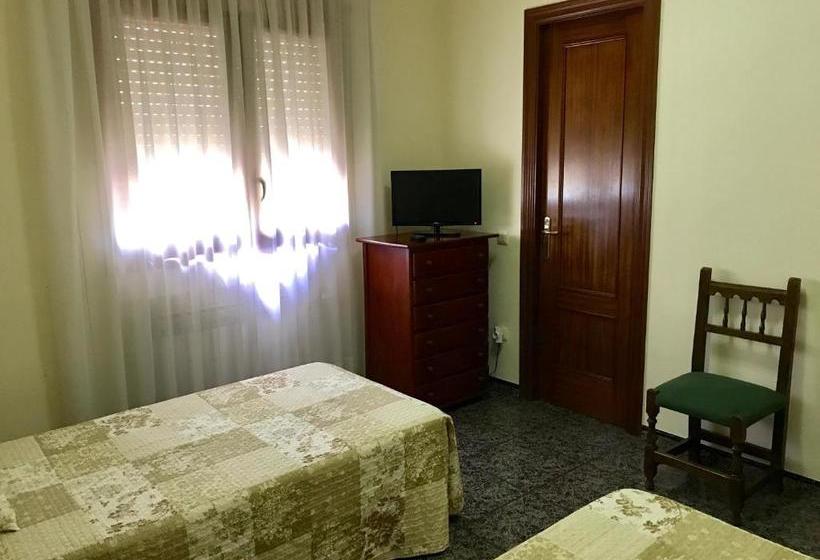 פנסיון Hostal El Violí