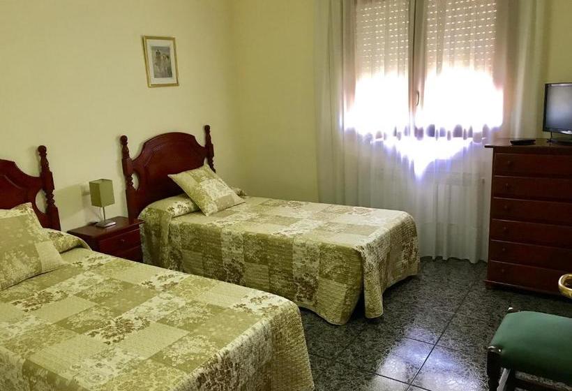 פנסיון Hostal El Violí