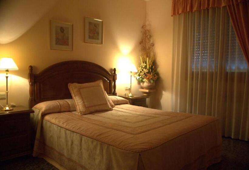 פנסיון Hostal El Violí