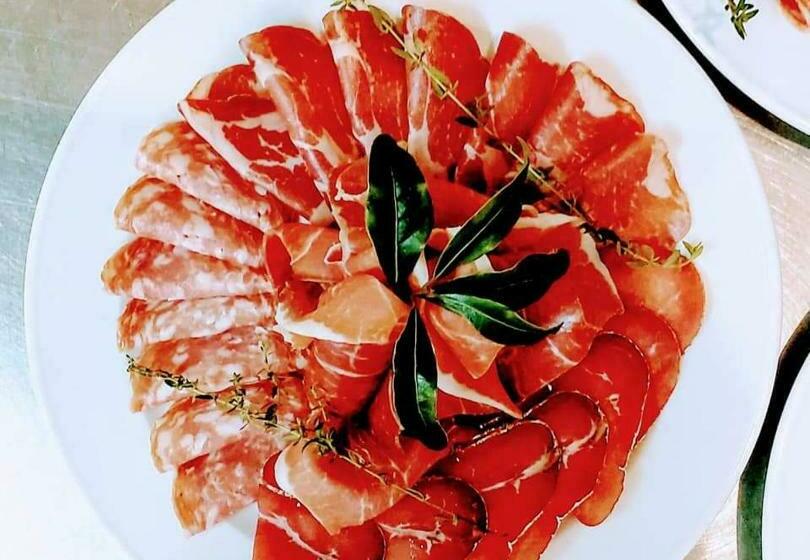 پانسیون Osteria La Riva