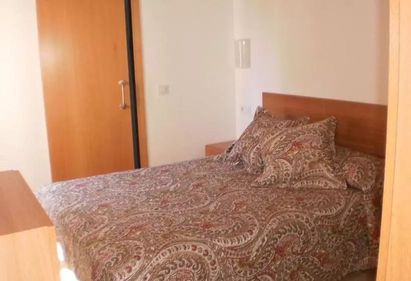 Pension P&r Hostals Codolar