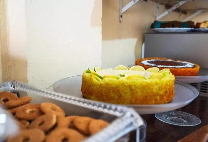 ペンション Pousada Mota