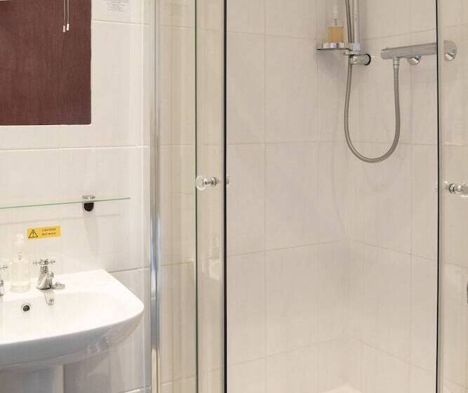 Pensione Q Accommodation