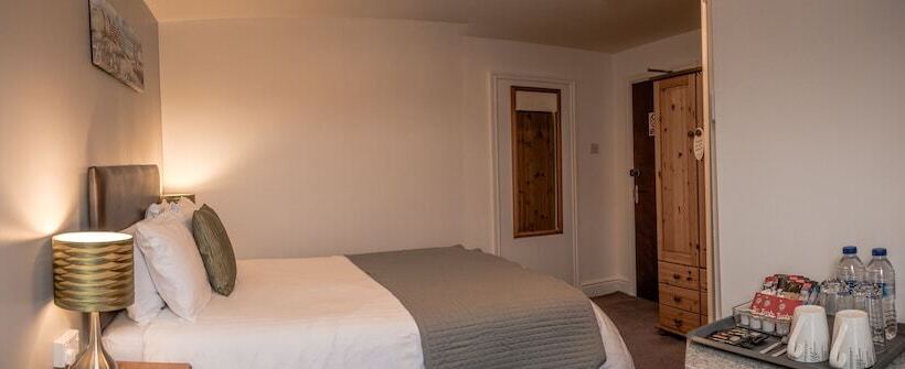 Pensione Q Accommodation