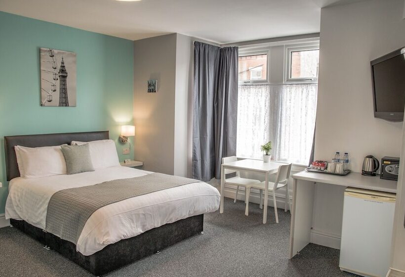 Pensione Q Accommodation