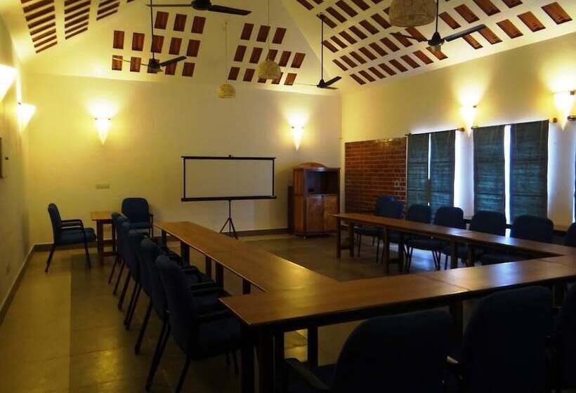 هاستل Inn Pondiville Forest Retreat