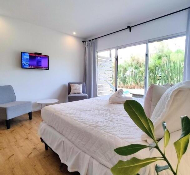 La Bonita Suites Punta Colorada