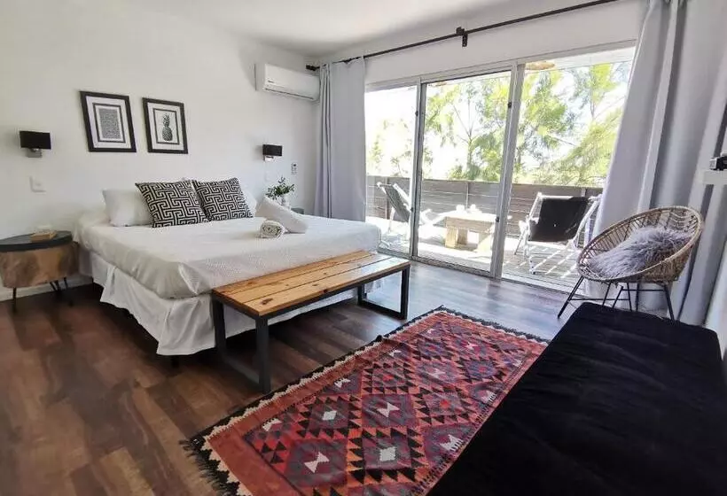 La Bonita Suites Punta Colorada