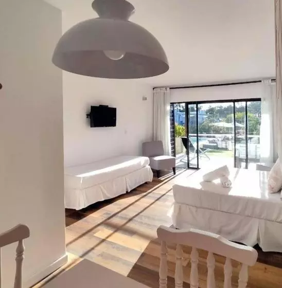 La Bonita Suites Punta Colorada
