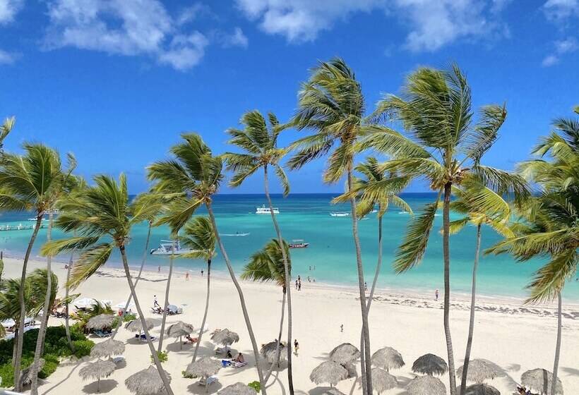 Las Terrazas Vip Pool Beach Club & Spa