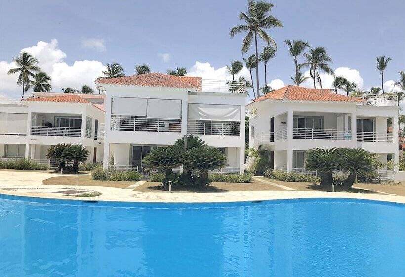 Las Terrazas Vip Pool Beach Club & Spa