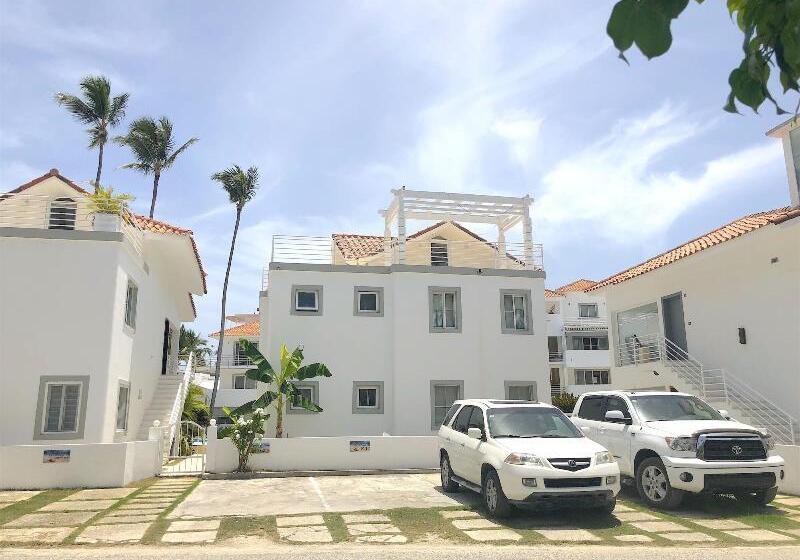 Las Terrazas Vip Pool Beach Club & Spa