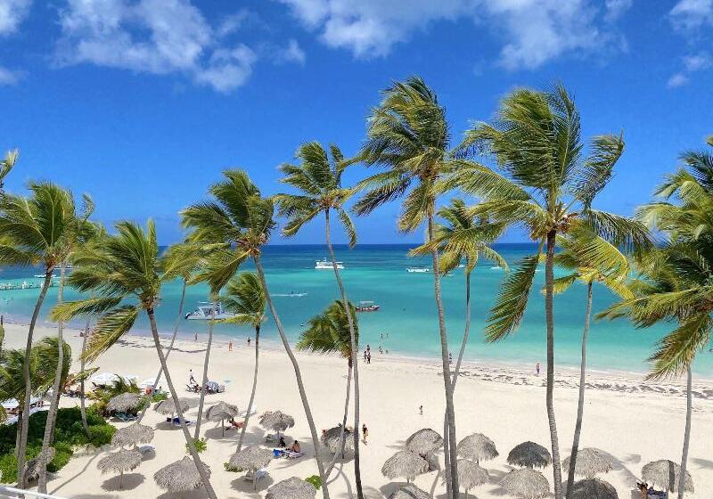 Las Terrazas Vip Pool Beach Club & Spa