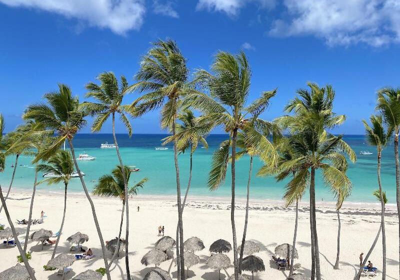 Las Terrazas Vip Pool Beach Club & Spa