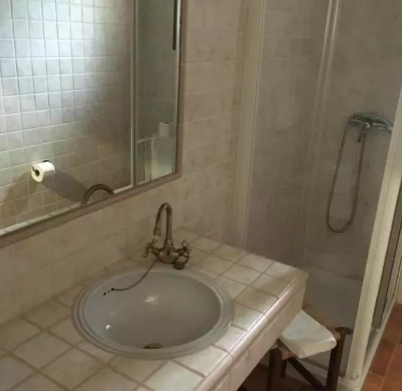 ペンション Fonda Carrera