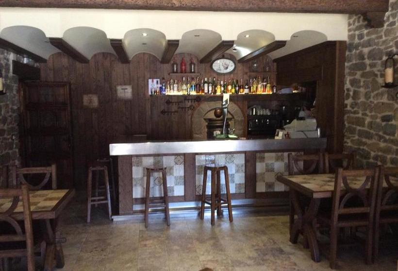 Пансион Fonda Carrera