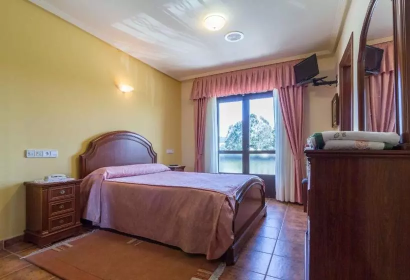 Majatalo Hostal Restaurante O Cadaval