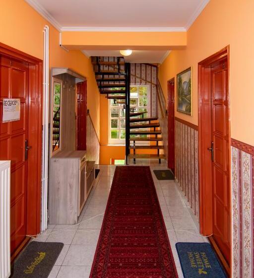 ペンション Kék Lagúna Vendégház